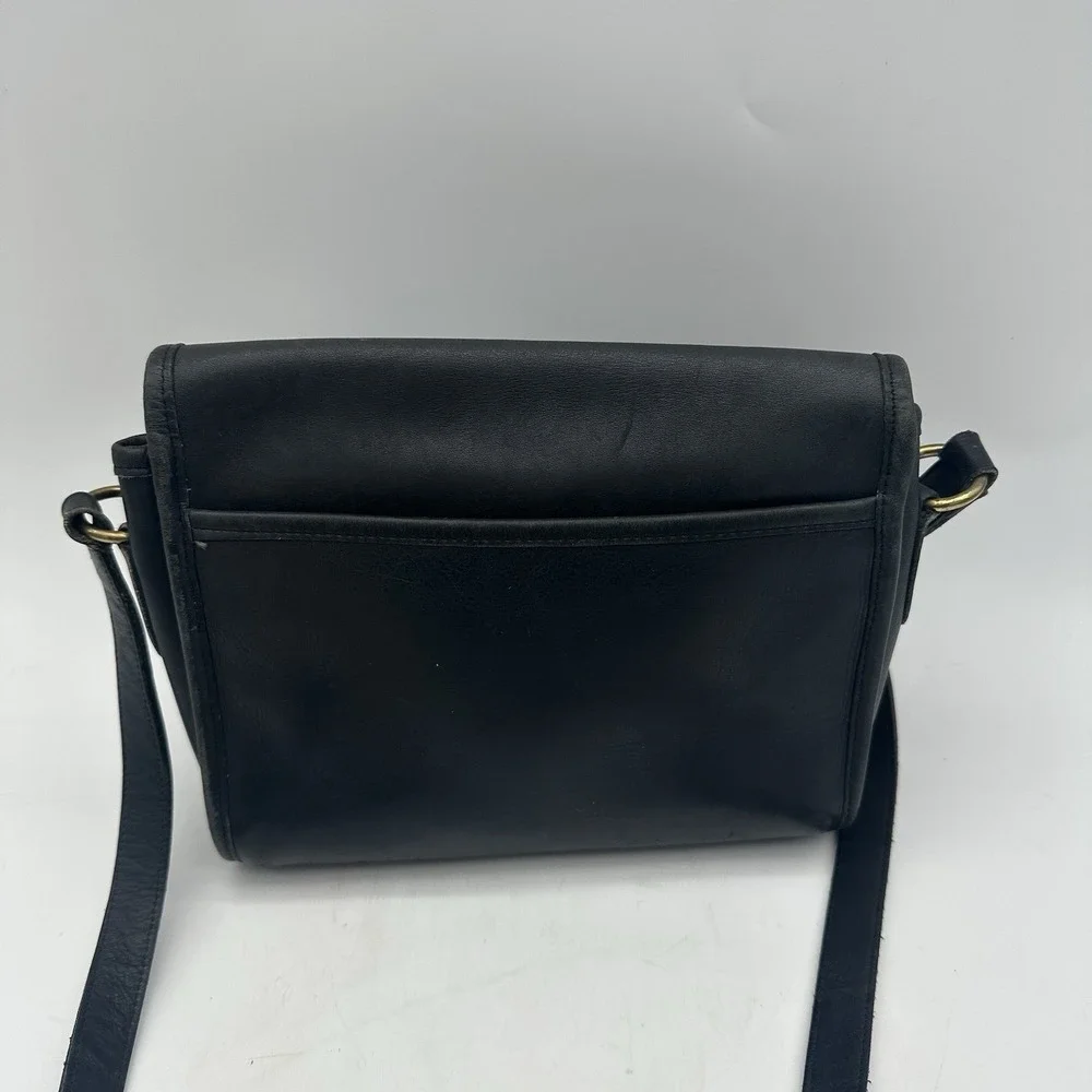 Vintage‎ Coach Devon Crossbody Bag Black Leather Handbag No 0255 235 - Picture 2 of 15